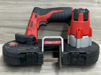 Milwaukee M12 2429-20 Cordless Portable Band Saw Tool Only (PO1024277)