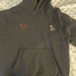 Large OvO FaZe Sweater 