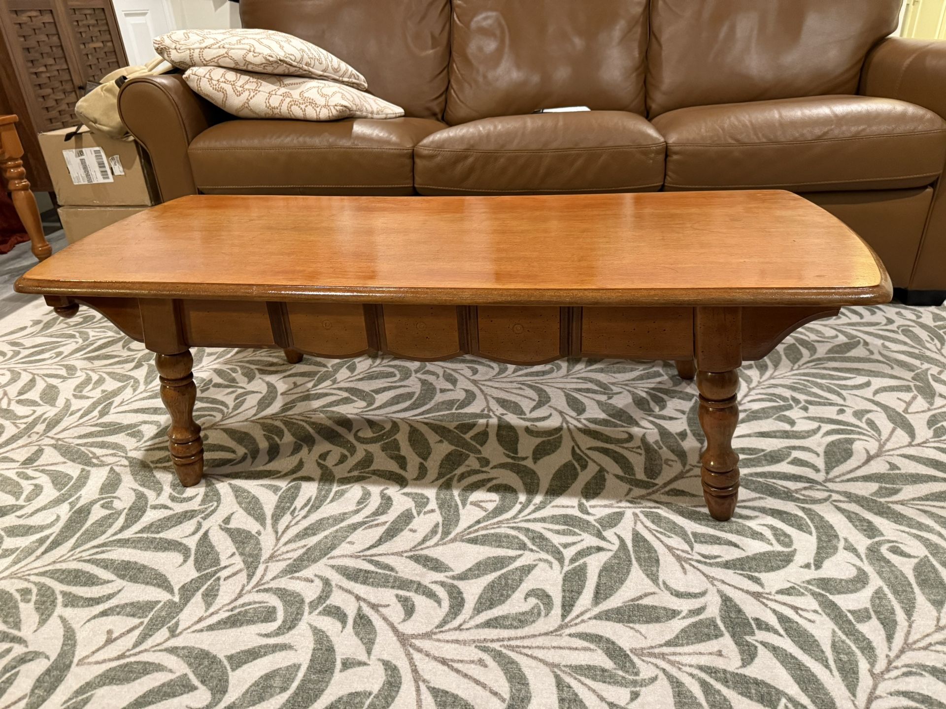 Antique Solid Wood Coffee Table With Cherry Finish