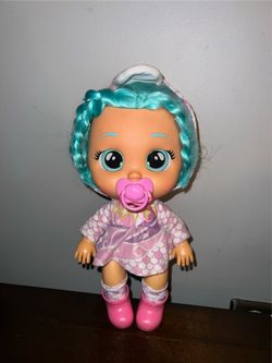 Cry Babies Kiss Me Princess Elodie doll