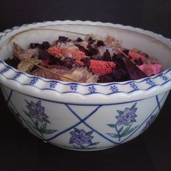 NEW POT PLANT OR DECORATIVE BOWL, PORCELAIN, RUFFLE EDGE, BLUE TRIMS WITH LILAC FLOWERS,  4.75H X 10D INCH, RARE FIND