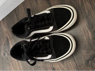 Vans size 4