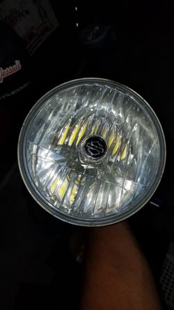 2011 Harley Davidson street glideheadlight