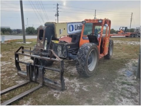 6000lbs Reach Forklift - JLG G-42