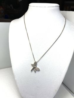 Silver 925 Italy marked necklace with pretty pendant 17” inches long