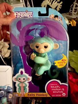 Fingerlings Baby Monkey Interactive Toy