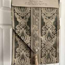 TABLE RUNNERs, Set of 2, ‘Mambo’, GREEN, 13x72