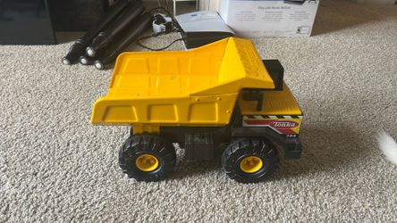 Tonka 354 Toy Dump Truck