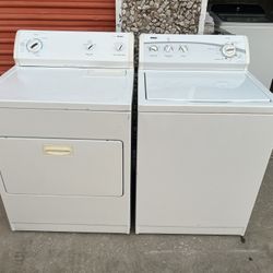 Kenmore Washer And Kenmore Eléctric Dryer 