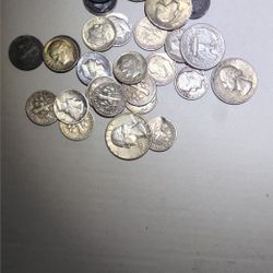 Silver. 4 Dollars in Junk Silver coins Quarters and Dimes