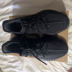 Adidas Yeezy  Boost 350 V2 ONYX
