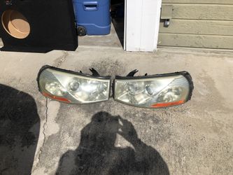 Saturn L200 Headlight Housings