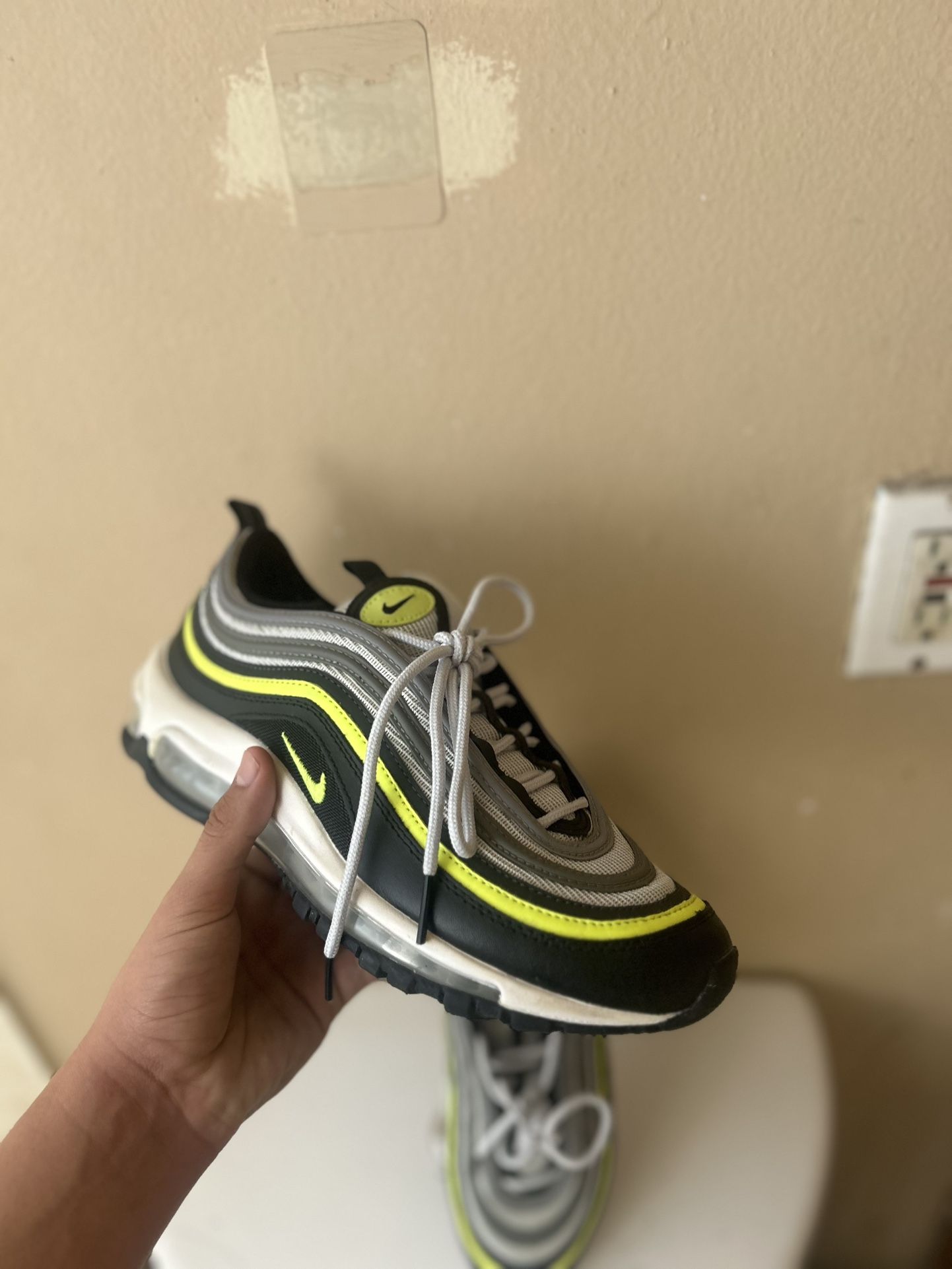 Nike Air Max 97 “Neon” size 7.5