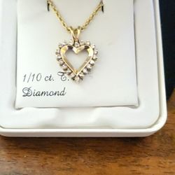 10k Gold Genuine Diamond Heart Shaped  Pendent 