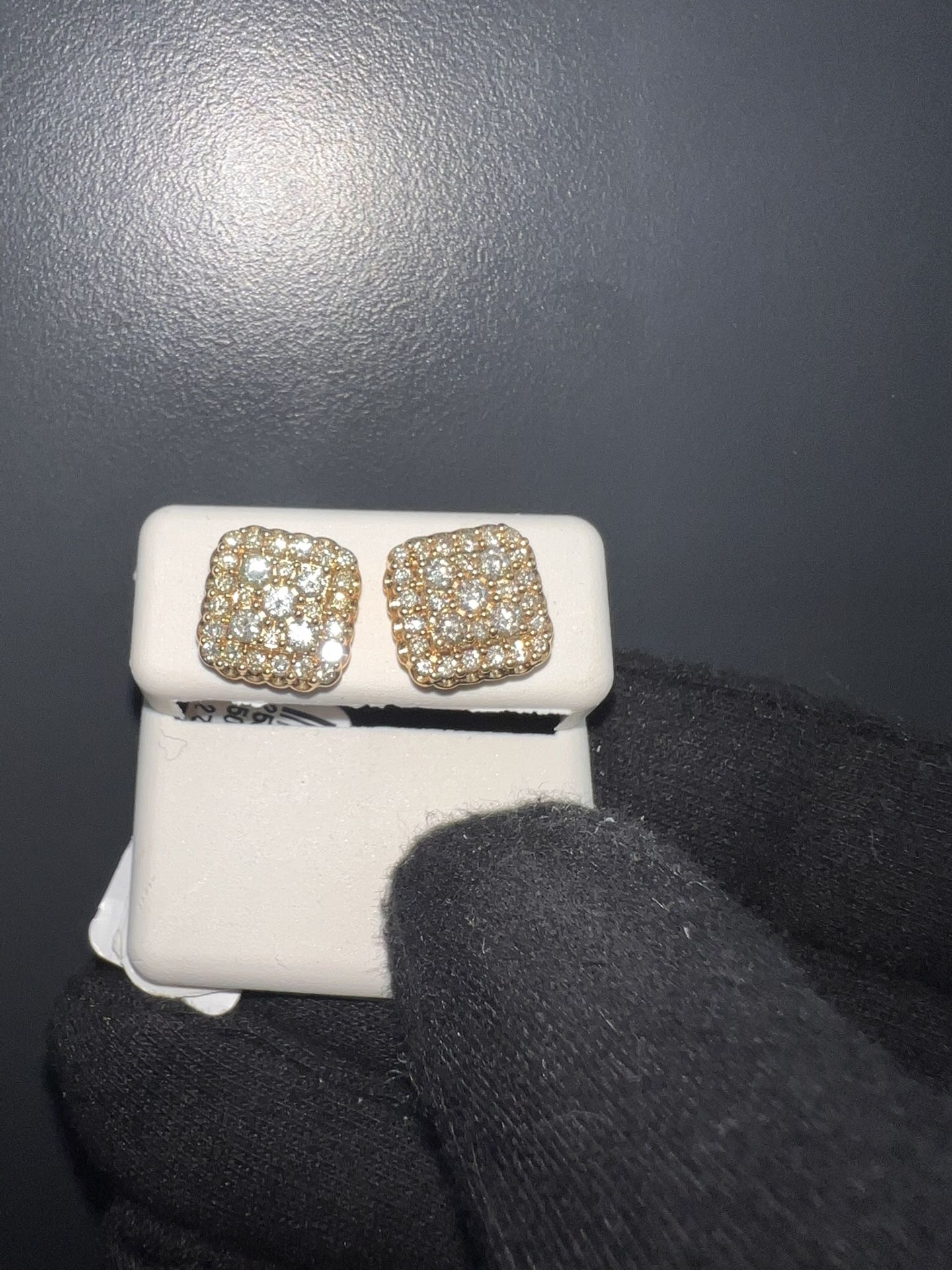 1.00CTW VS DIAMOND π EARRINGS YELLOW GOLD