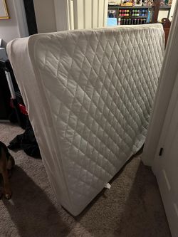 Like New Box Spring