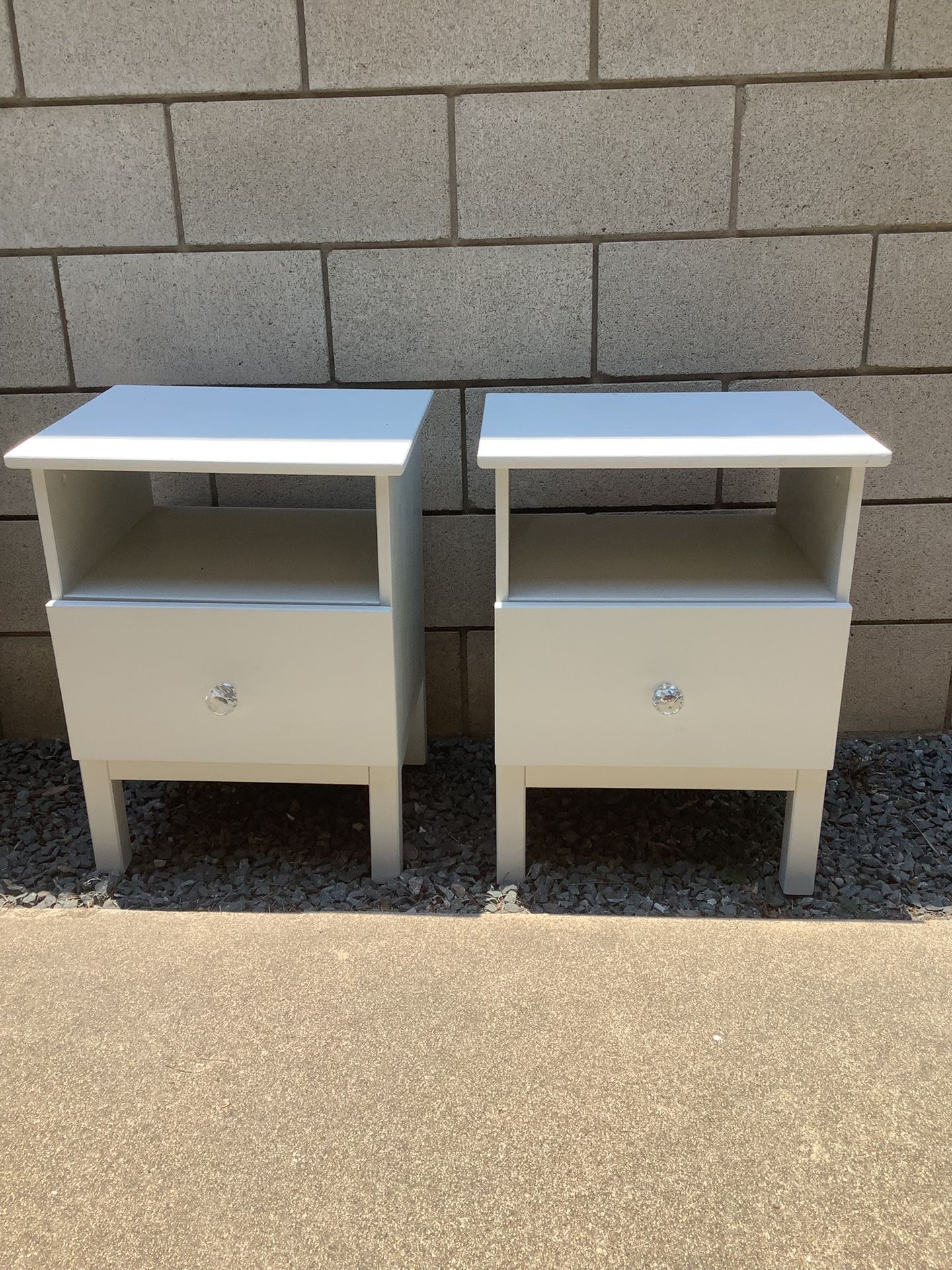 2 End Tables