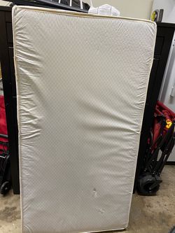 Crib / Toddler Mattress