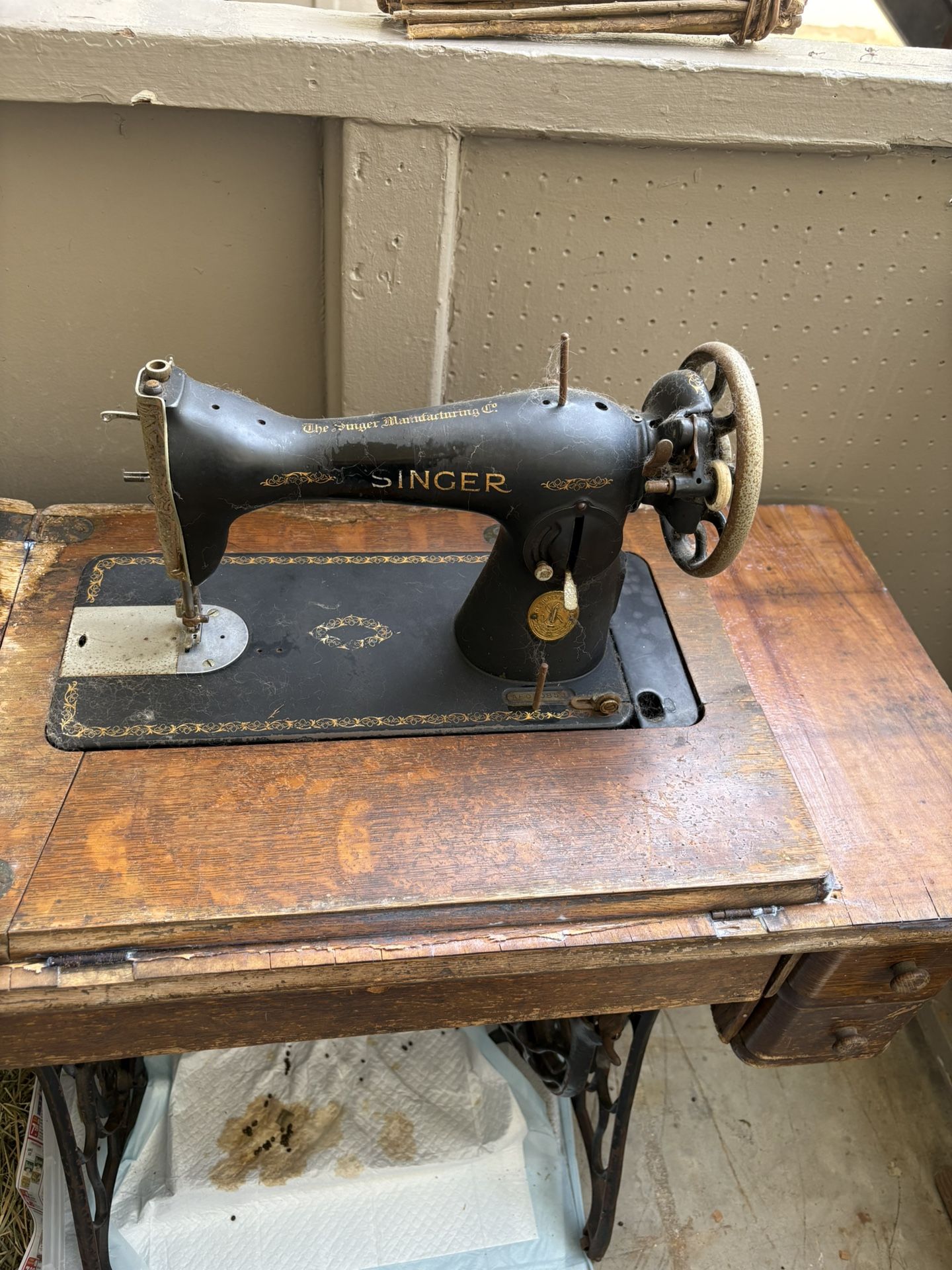 Old School, Sewing Machine
