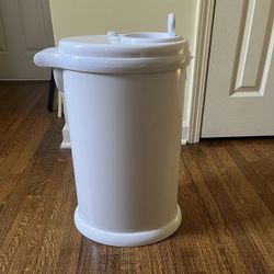 Ubbi diaper pail
