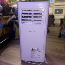 Gently Used Vissani Portable Air Conditioner 8000BTU