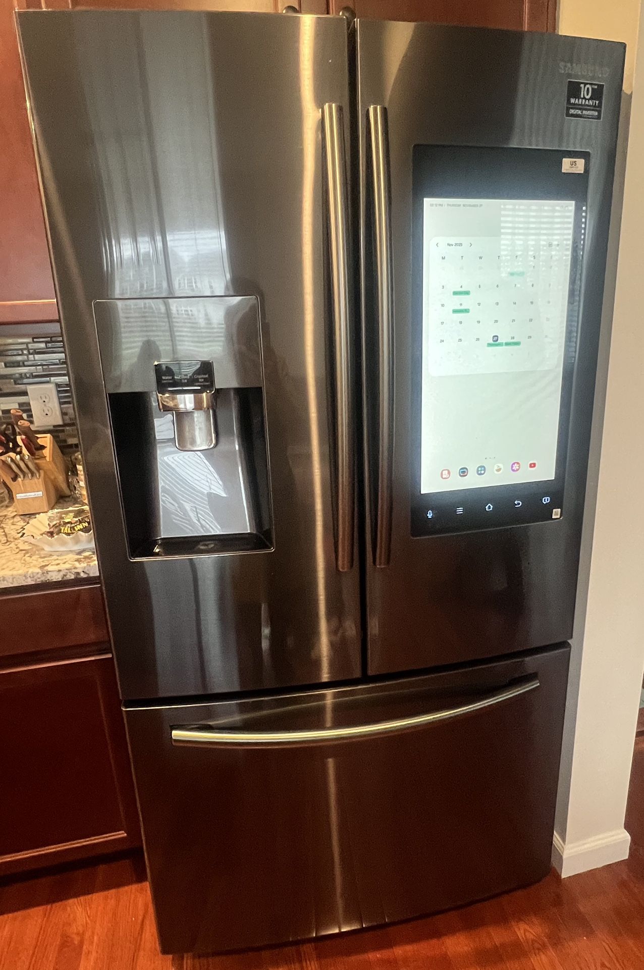 Samsung Family Hub Refrigerator 