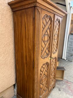1970s oak armoire/wardrobe cabinet