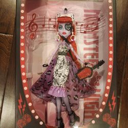 Monster High Fang Club Outta Fright Operetta