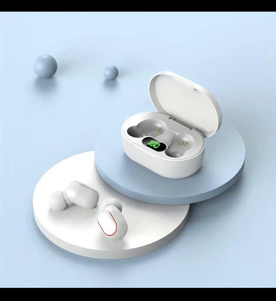 TWS 5.3 Wireless Earbuds with Digital Display & Charging Compartment - Enjoy Binaural Sound!