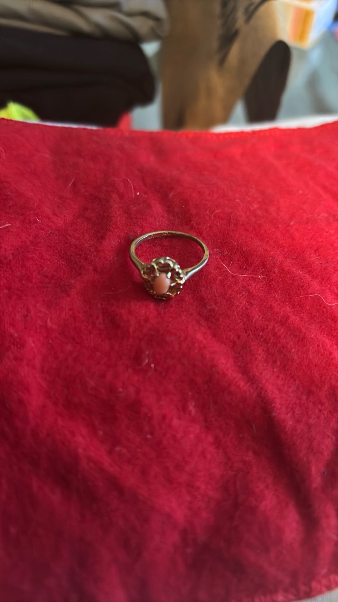 Coral 18kt Gold Ring