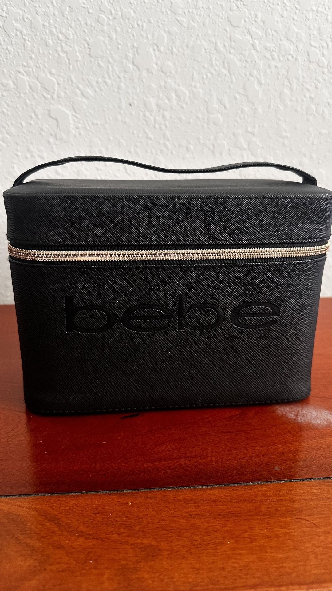 π€ Bebe Black Makeup Bag β Stylish & Compact Travel Case