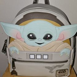 Loungefly STAR WARS Mandalorian Baby Yoda The Child Mini Backpack 
