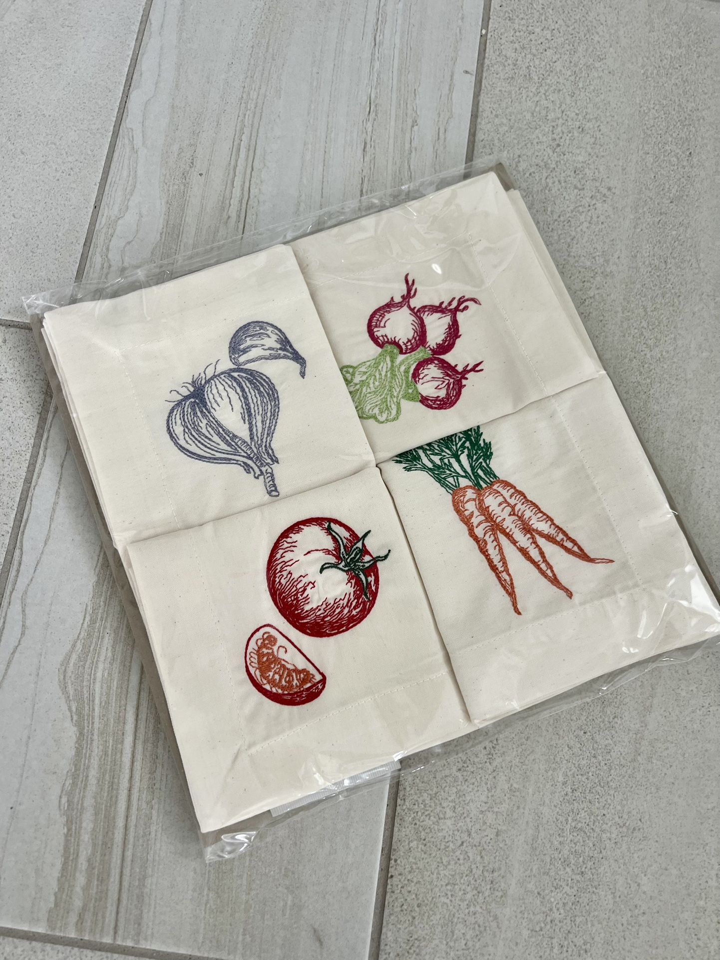 Trader Joe’s Napkins, Set Of 4, 100% Cotton With Embroidery