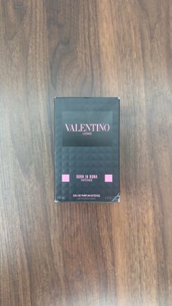 Valentino Uomo Born in Roma Intense