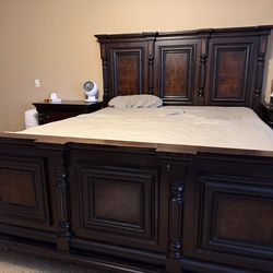 Cal king bed frame set