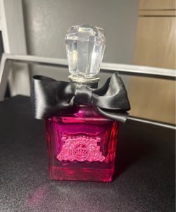 Juicy Couture Viva La Juicy Noir Perfume