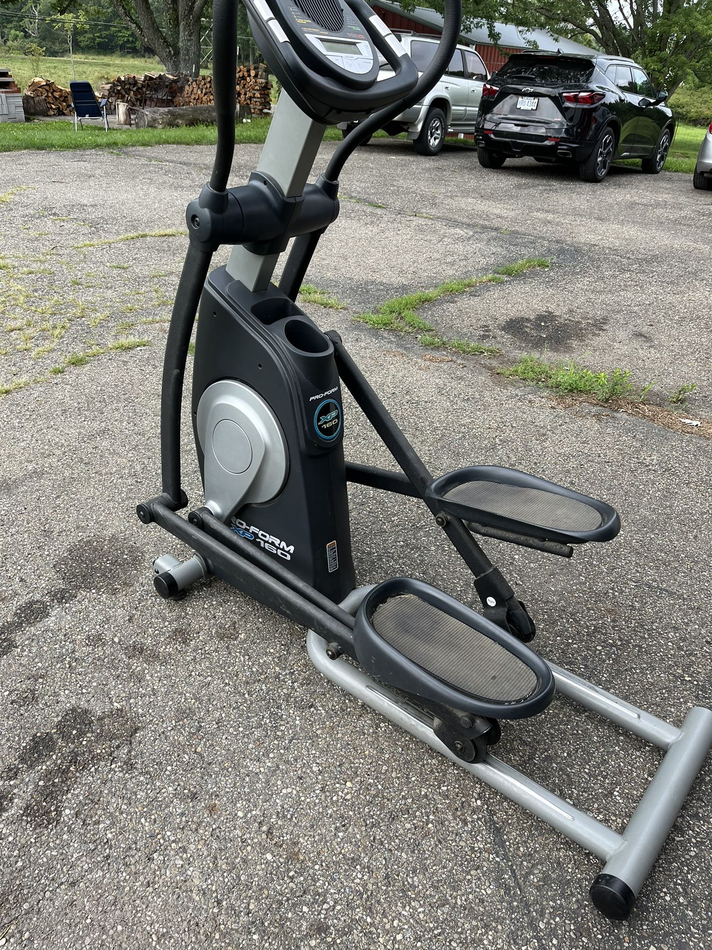 Pro Form XP 160 Elliptical Machine 