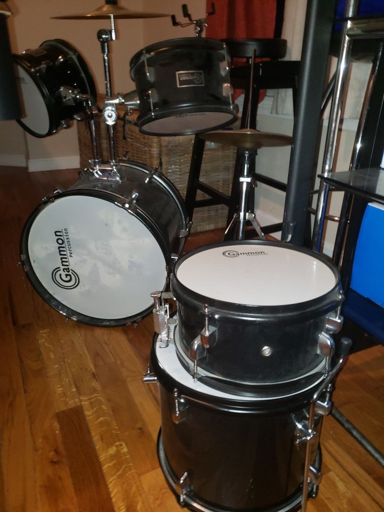 Used Gammon drum set kids ages 6-9 still available