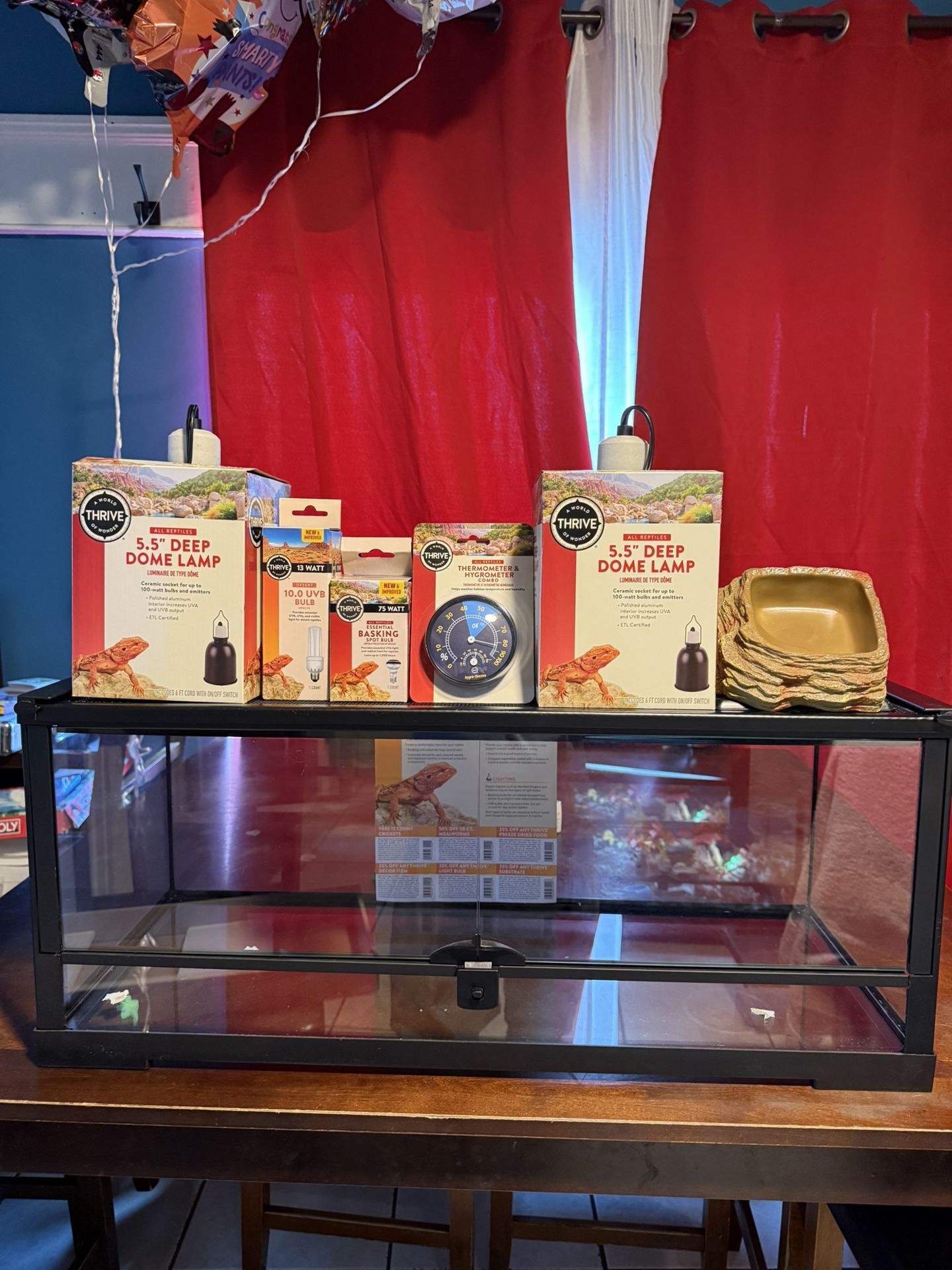 Brand New 20 Gallon Thrive Front Opening Reptile Terrarium/Tank! (30in Length x 12in Width x 12in height)