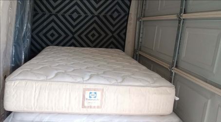 Queen Size Mattress (Colchón Queen Size)
