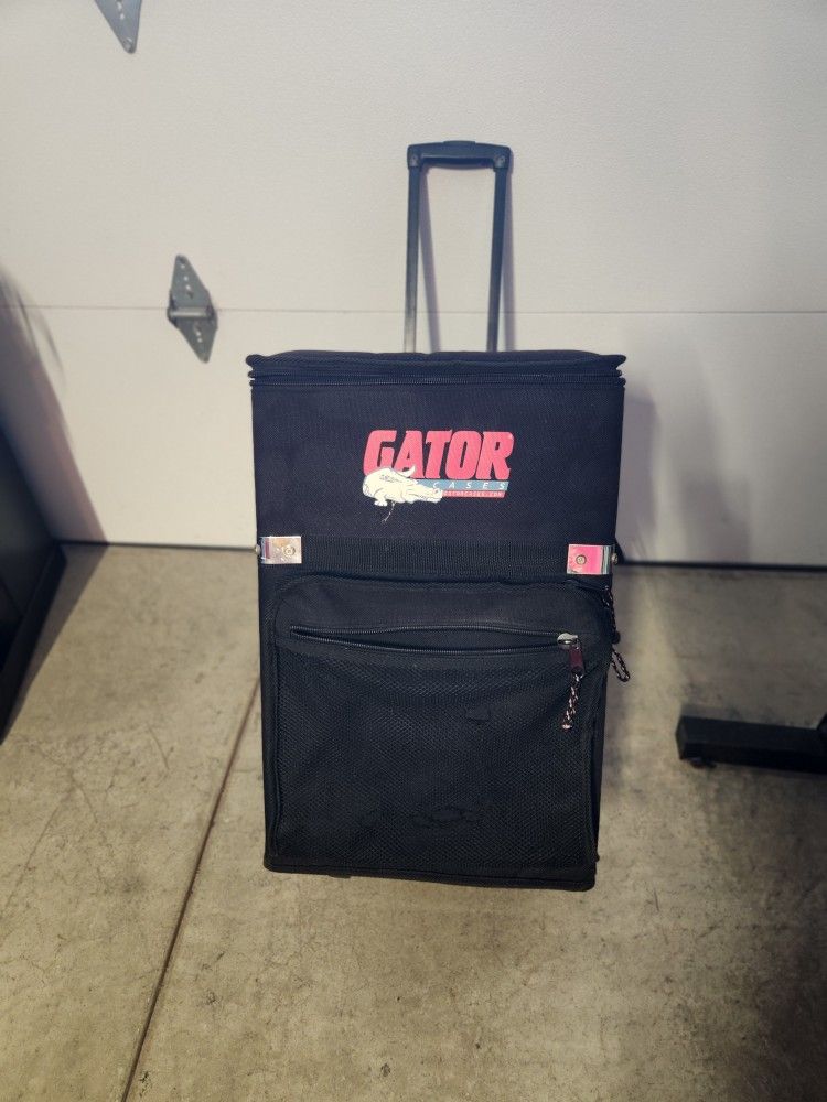 Gator Gx-20 Cargo Case With Wheels