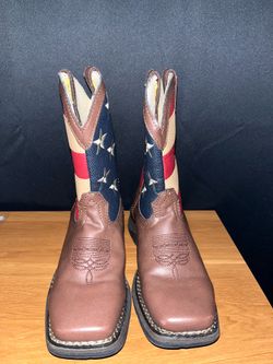 Durango boy boots size 2