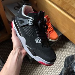 Jordan 4 Retro Bred