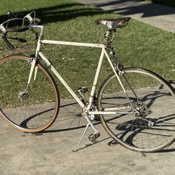 Vintage rare swing Paramount rare road bike