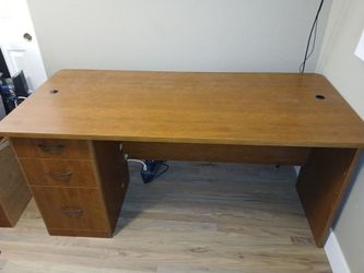 Desk 30"x65" Free
