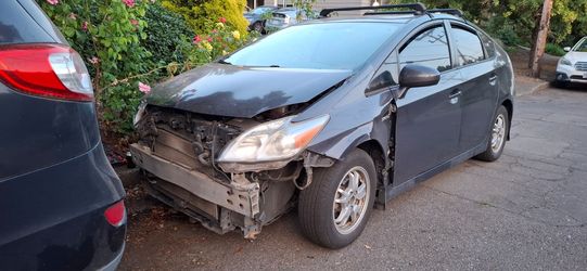 2011 Prius for parts
