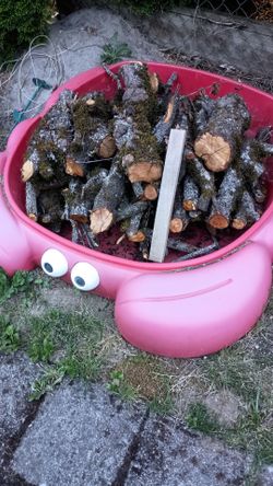 Free seasoned wood!!