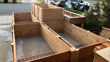 3 4 5ft long 11 inch privacy wall wide Hand made Garden bed raised elevated planter box with legs cedar redwood for Vegetables and Herbs Carrots