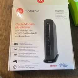 Motorola Cable Modem Plus Router 