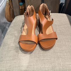 Serra Block Sandals
